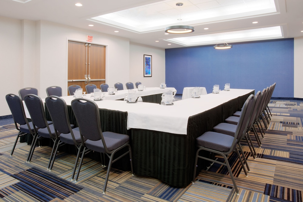 Holiday Inn Ottawa East 59/76