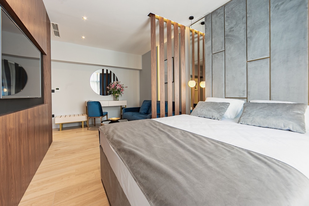 Caldo Luxury Rooms 3/15