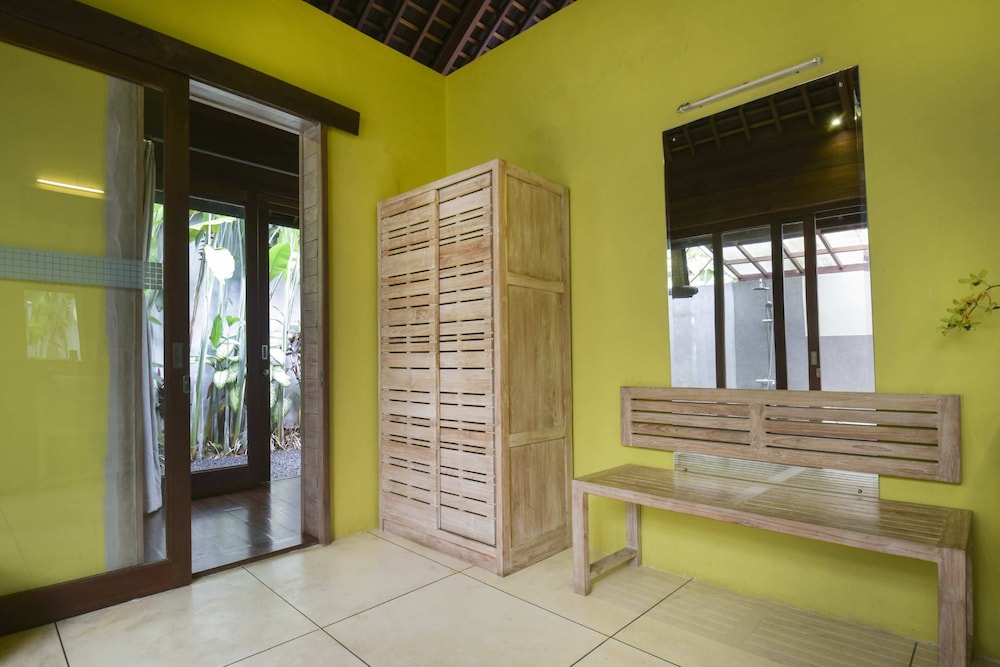 Samkhya Villas 42/71