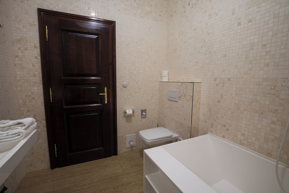 جناح بسرير كينج وسرير فردي، Hotel Ebersbach 8/8