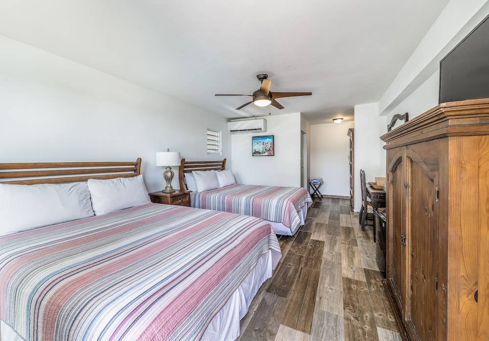 Casa Isleña Inn 13/35