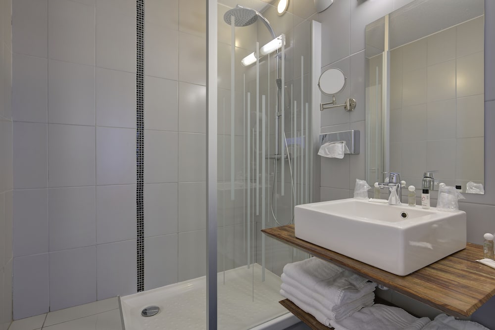 Hotel Le Nautic Arcachon 57/59