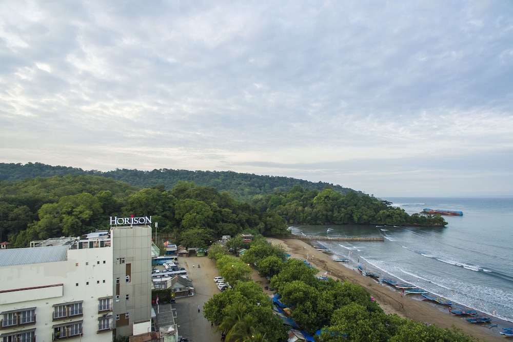Horison Palma Pangandaran 35/39