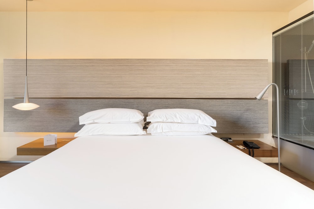 B-Hotel 33/71