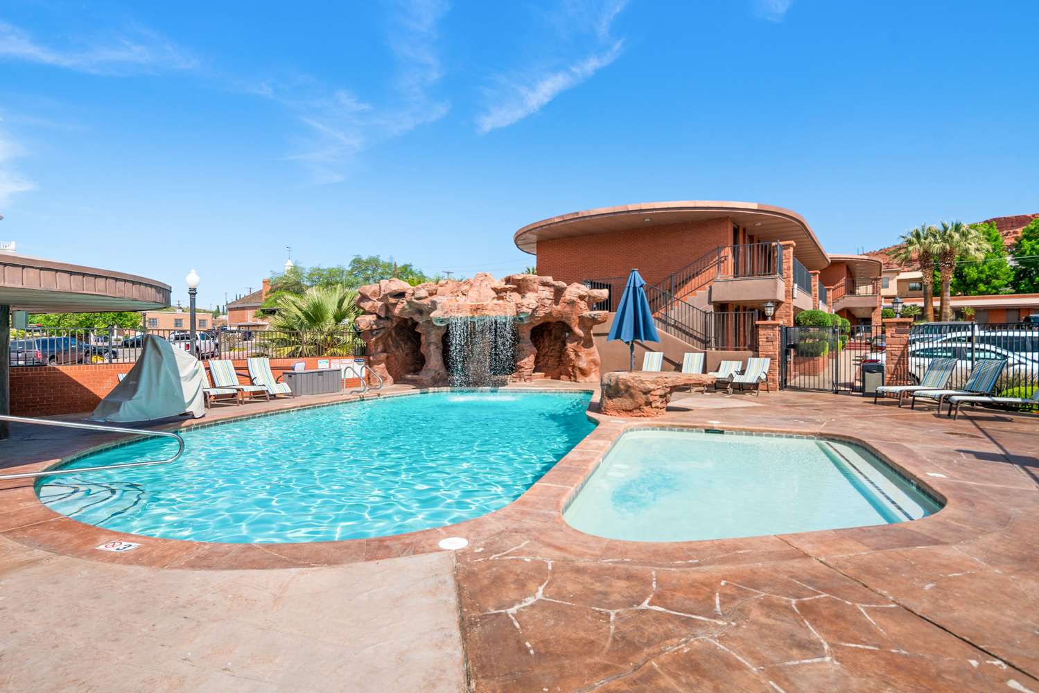 Best Western Coral Hills 10/12