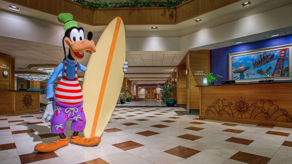 Pixar Place Hotel 10/60