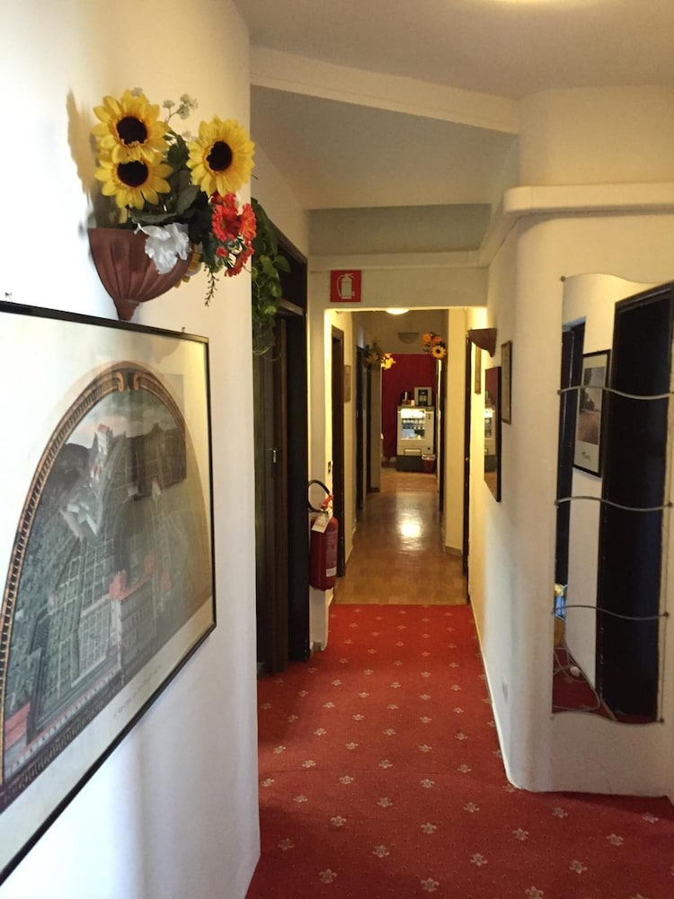 Hotel Aline 7/47