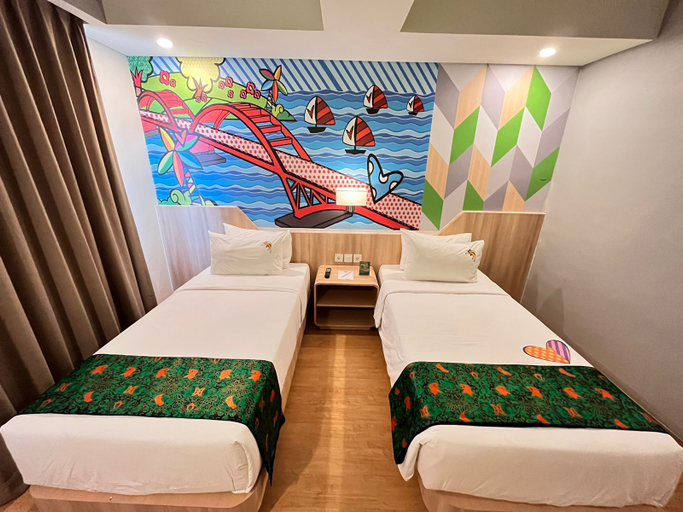 Happiness, Twin Beds