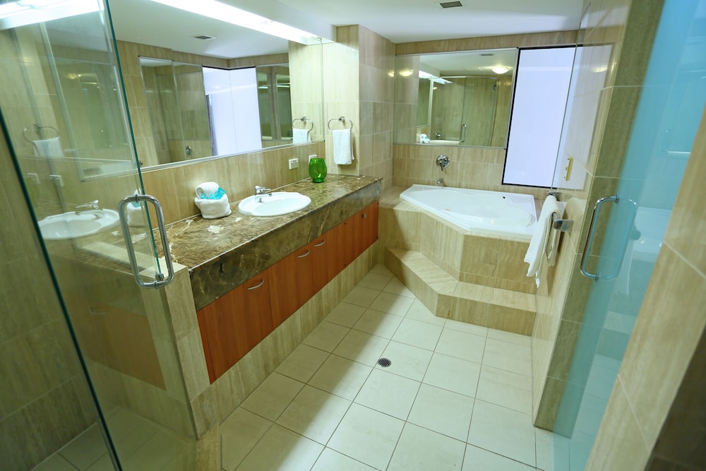 Neptune Resort 29/80