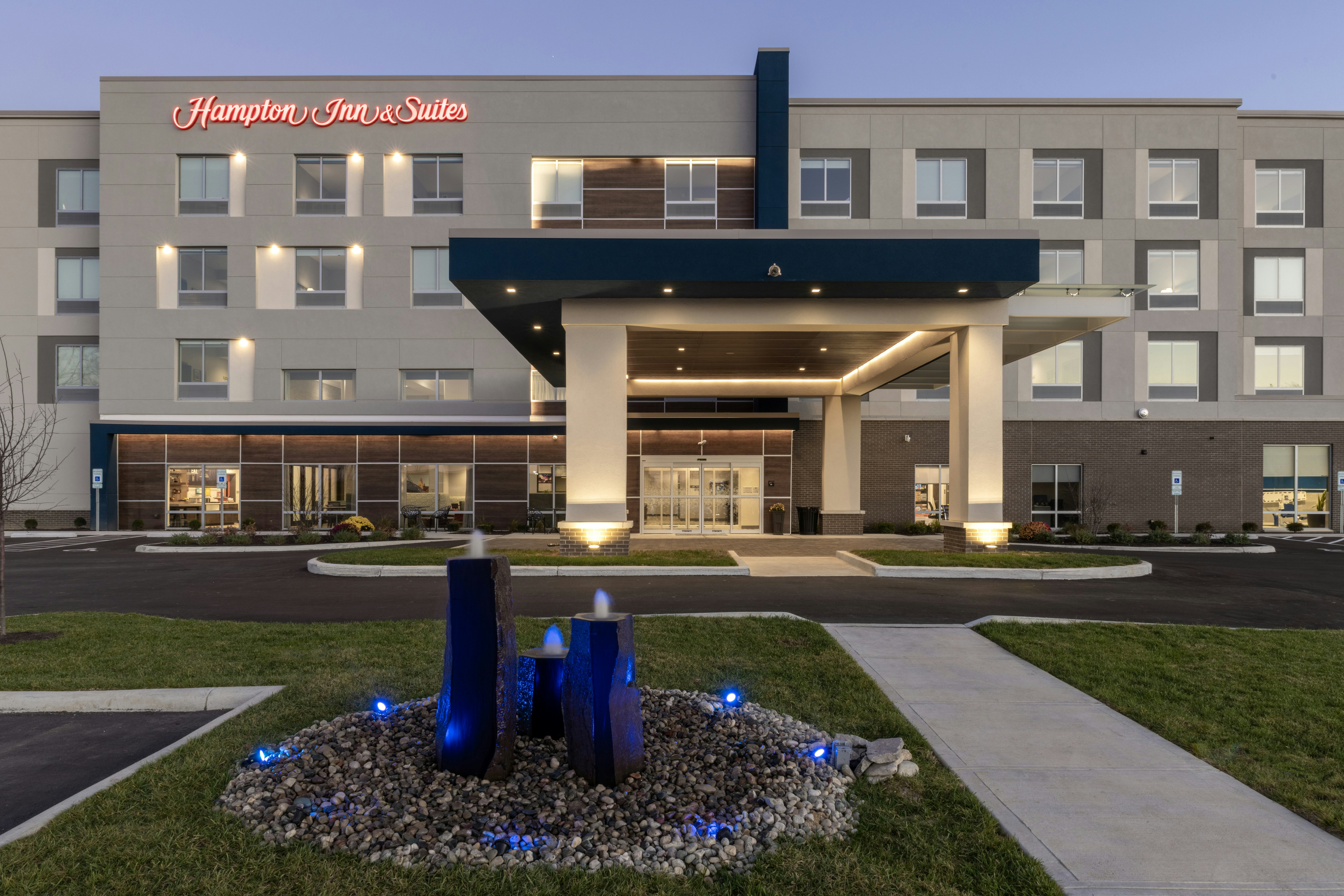Hampton Inn and Suites Cincinnati West OH 34/36