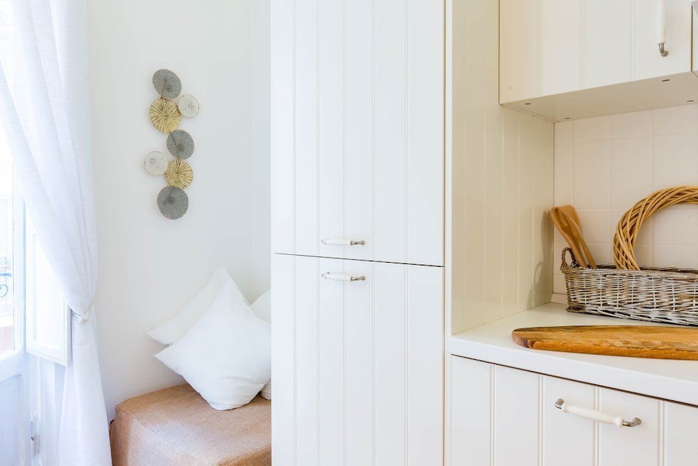 Pantheon Luxury Gold Apartment 40/43