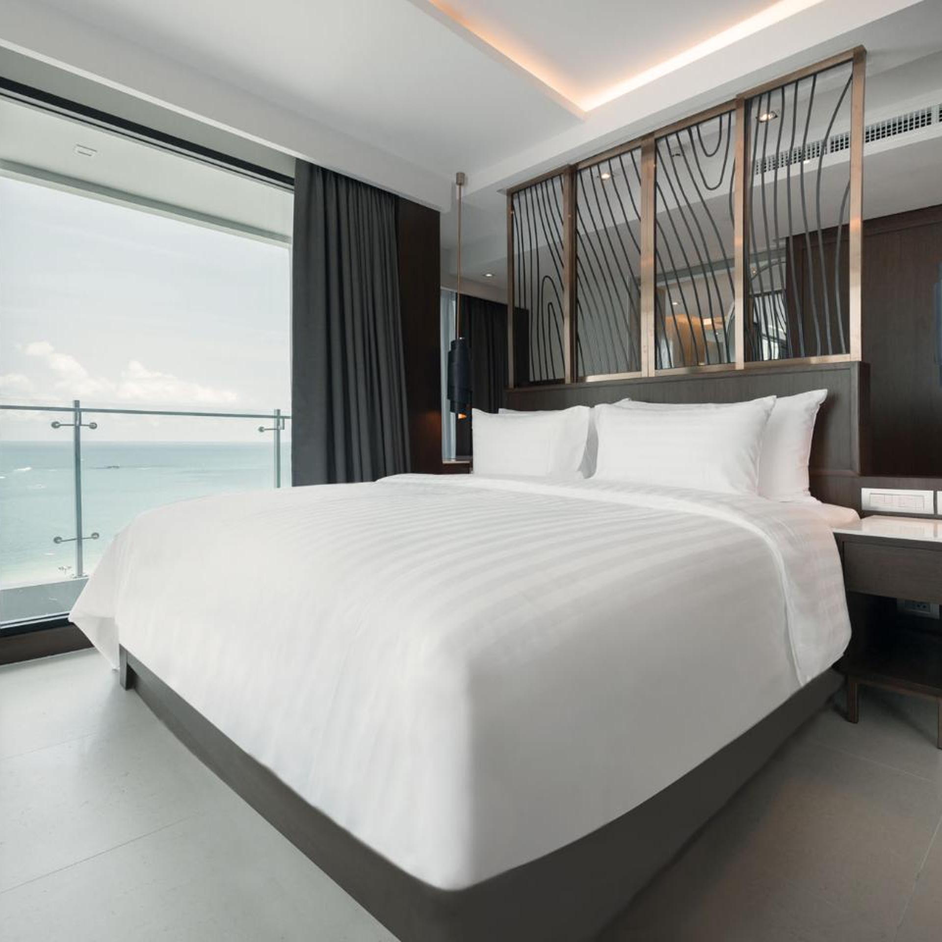 Marina, Suite, King Bed