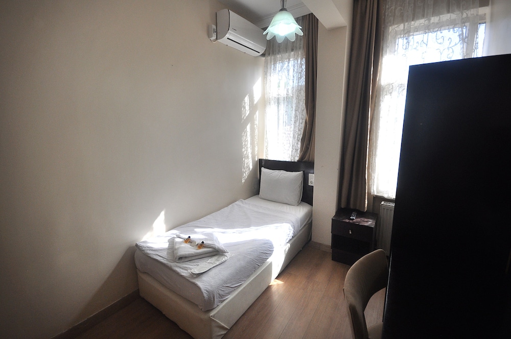 Hotel Baykal 25/47