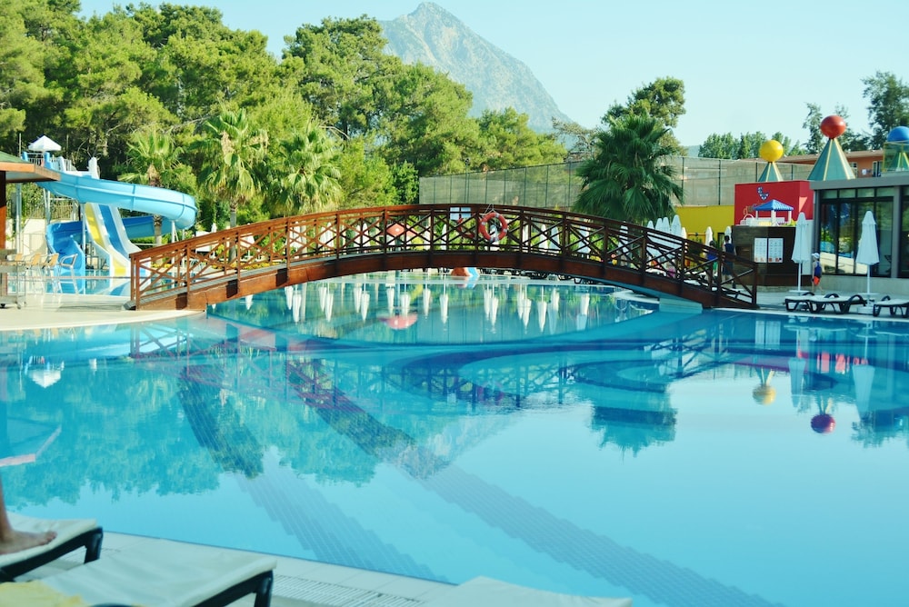 Eldar Resort Hotel 7/77