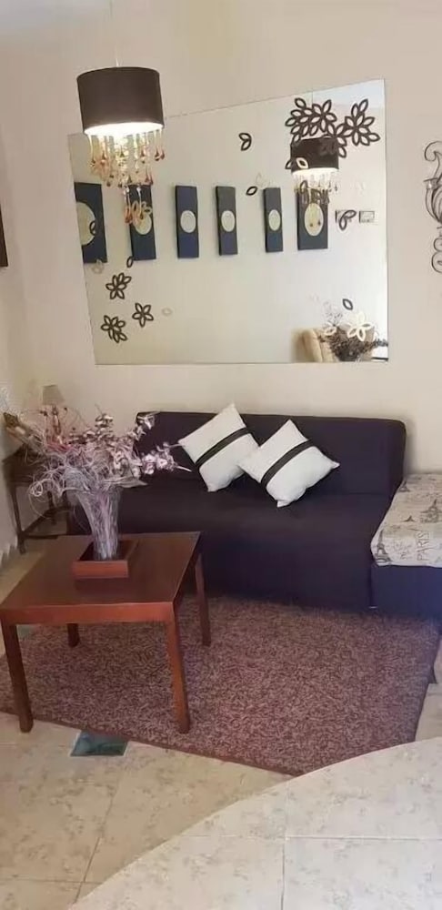 Satya Suites Hotel 34/50
