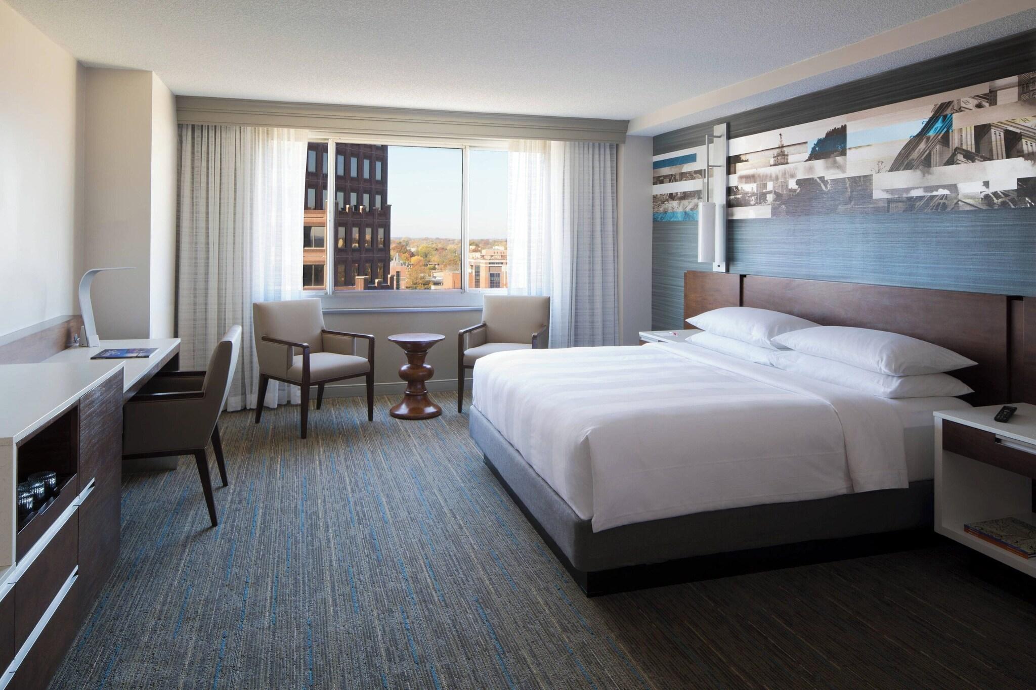 غرفة تنفيذية بسرير مزدوج، Kansas City Marriott Country Club Plaza 2/4