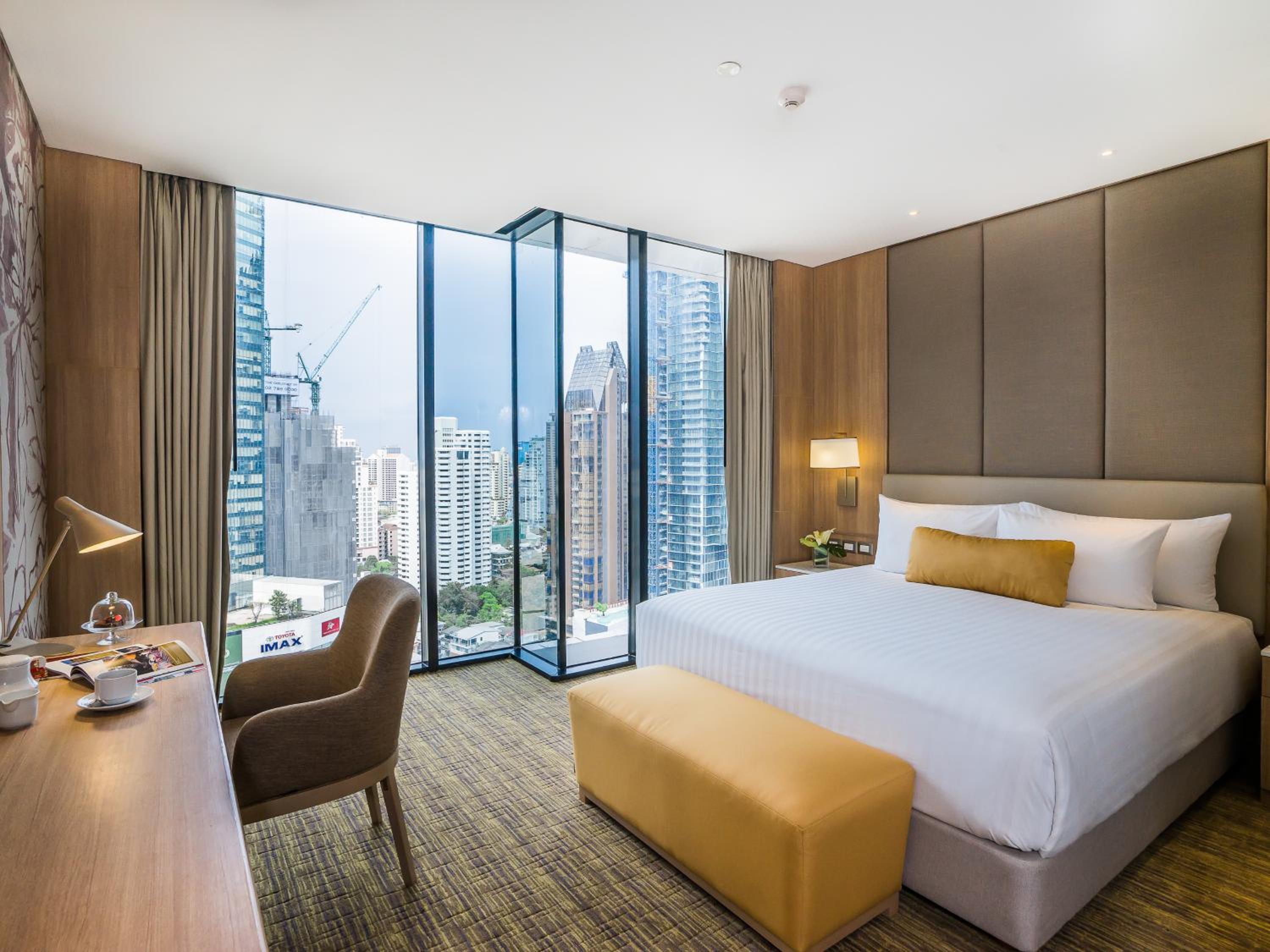 GRAND, PREMIER, KING BED