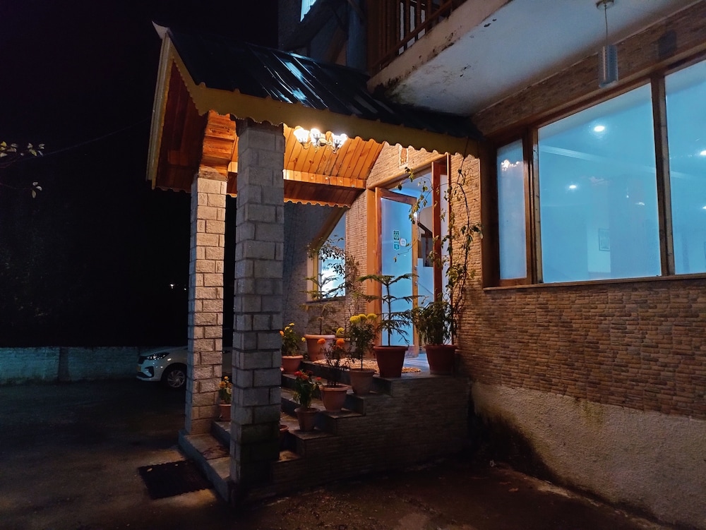 Hotel Mountain Face By Snow City Hotels 25/49