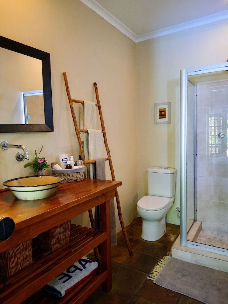 غرفة قياسية بسرير كوين بغرفة نوم واحدة، Khashamongo Guesthouse 4/6