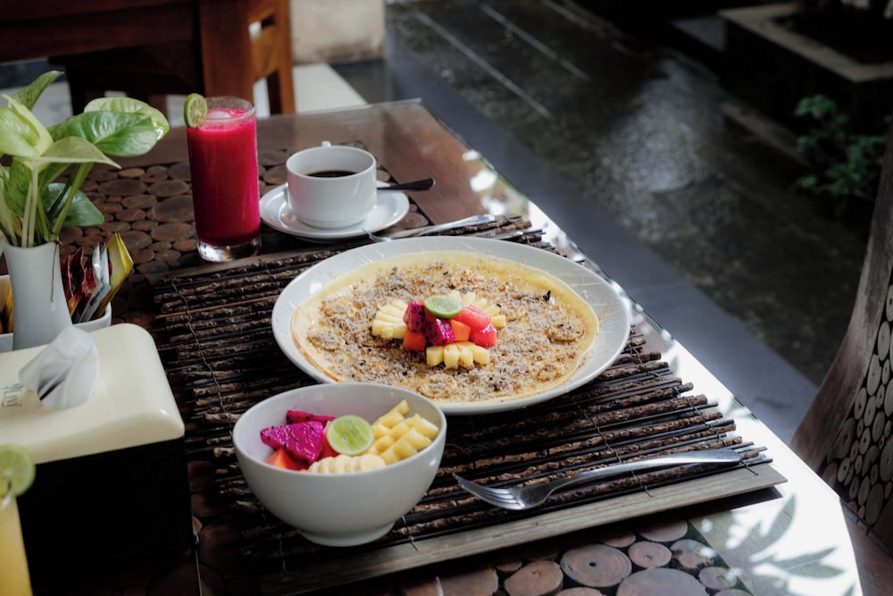 Amoya Inn 32/50