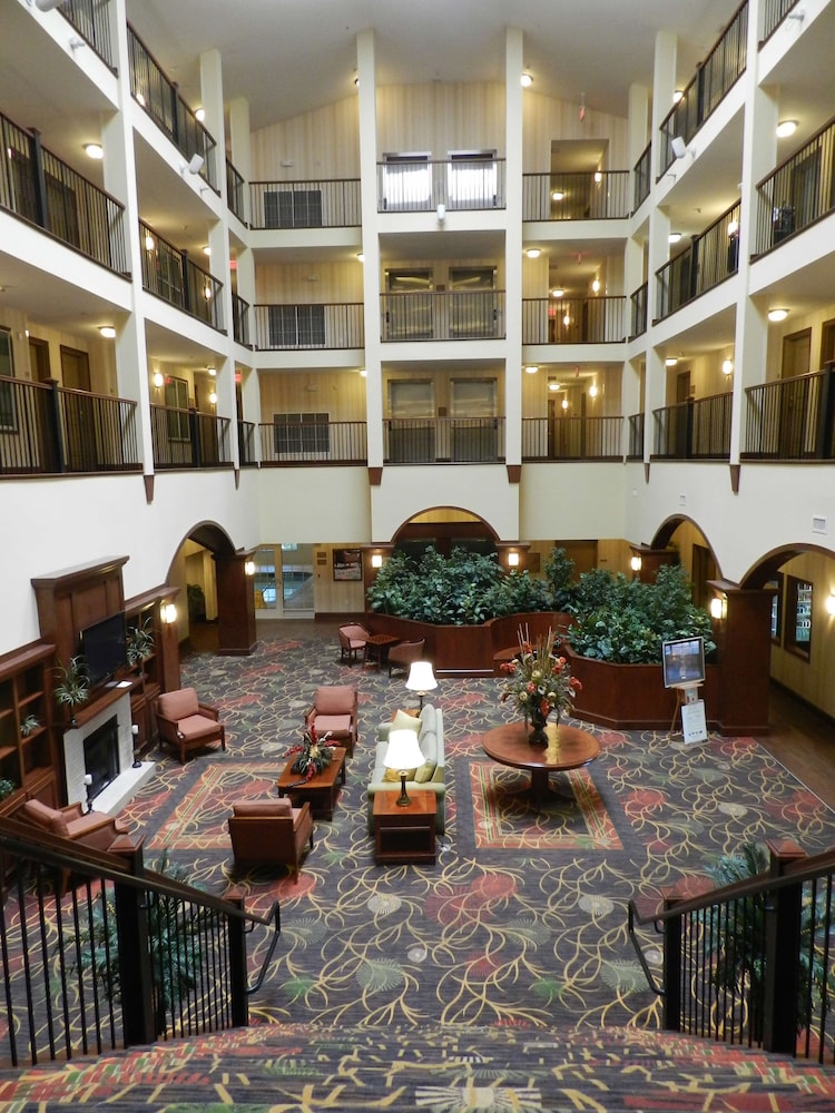 Country Inn & Suites by Radisson, Braselton, GA 28/33