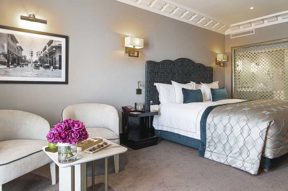 LE CASABLANCA HOTEL 12/61
