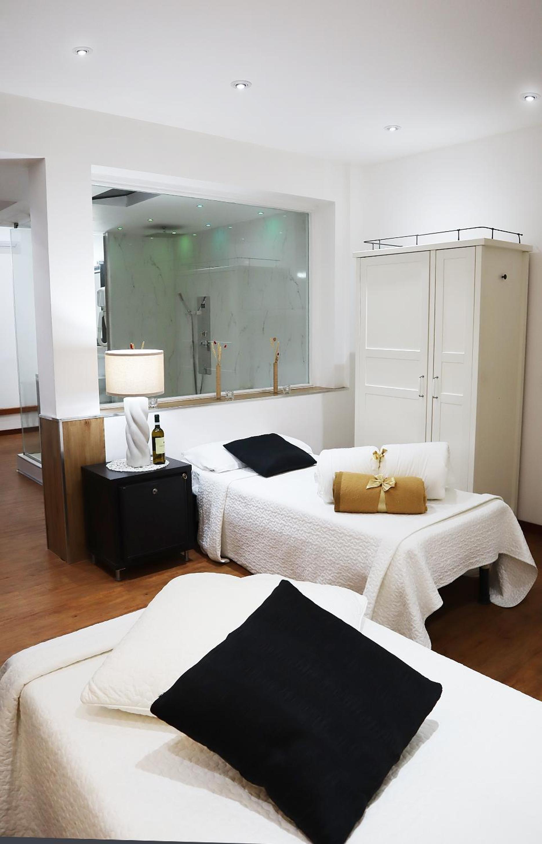جناح سوبيريور، Gardenia Hotel 7/10