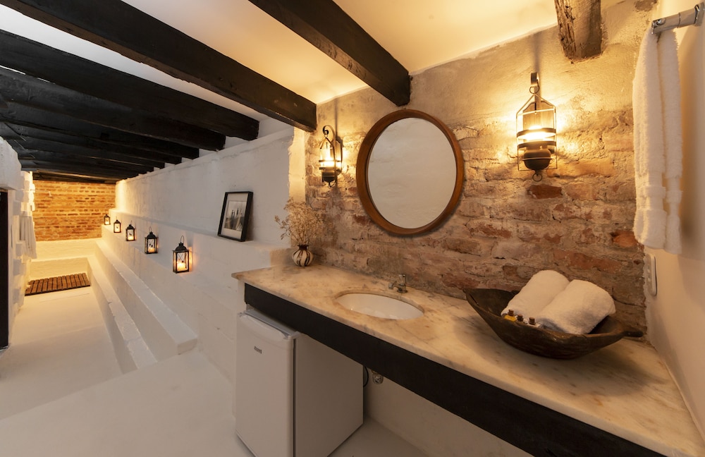 Cliffside Guest House Experience 21/67
