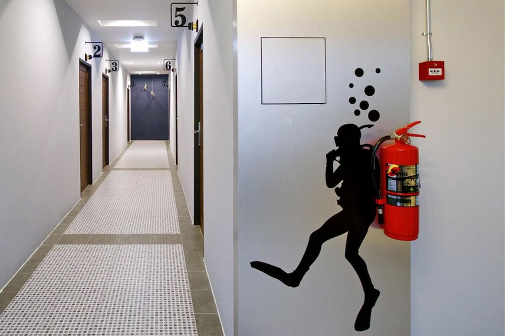 The Plug hotel at i-Biz Avenue (SHA Plus+) 38/50