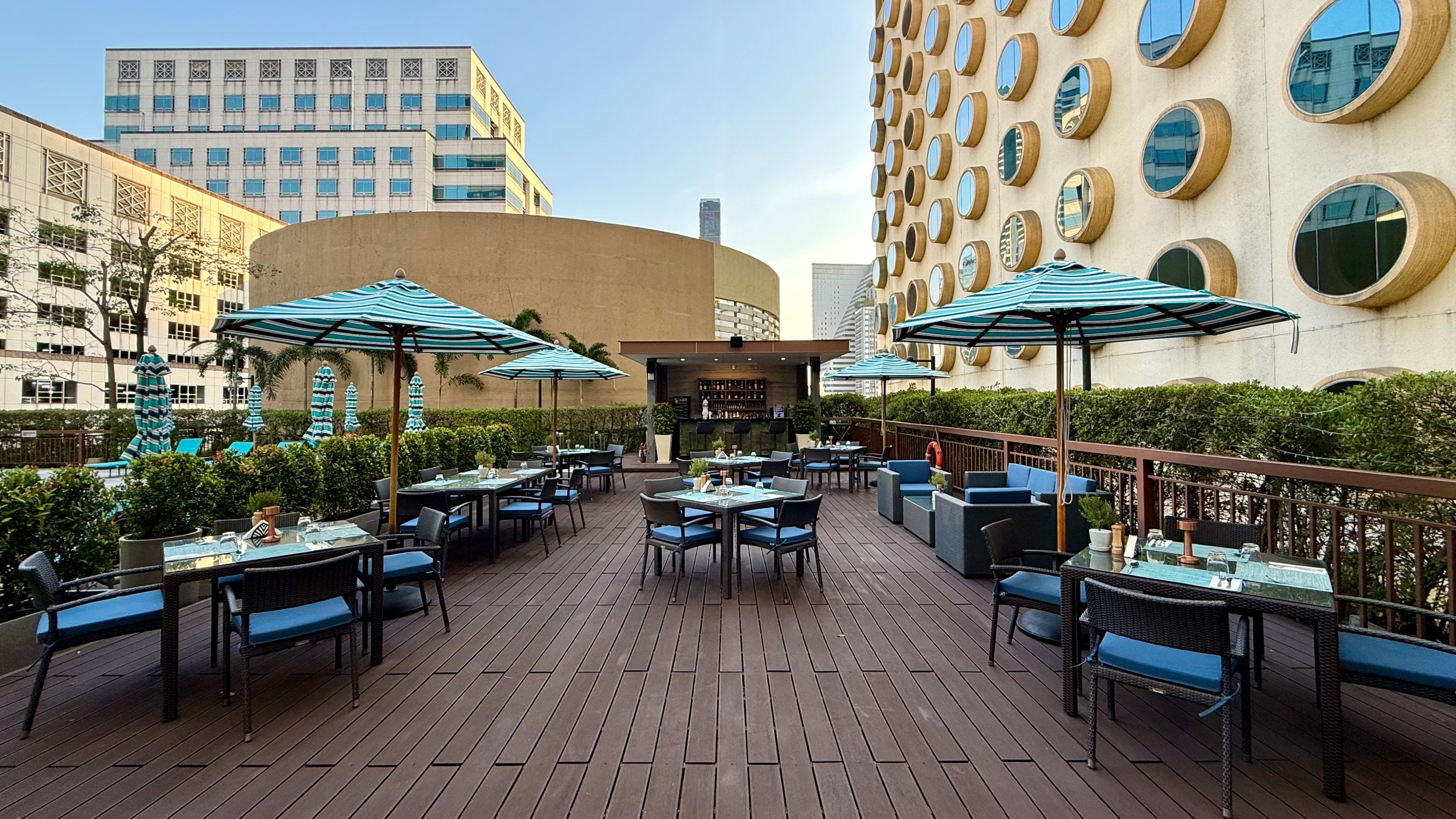 Holiday Inn Bangkok Silom 66/74
