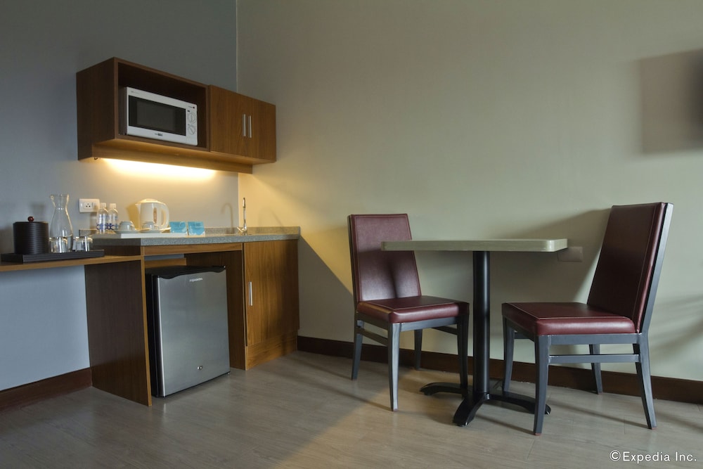 Microtel By Wyndham Up Technohub 25/29