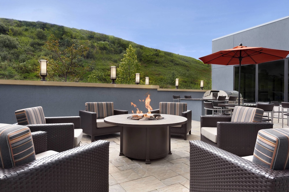 TOWNEPLACE SUITES PITTSBURGH AIRPORT/ROBINSON TOWNSHIP 25/34