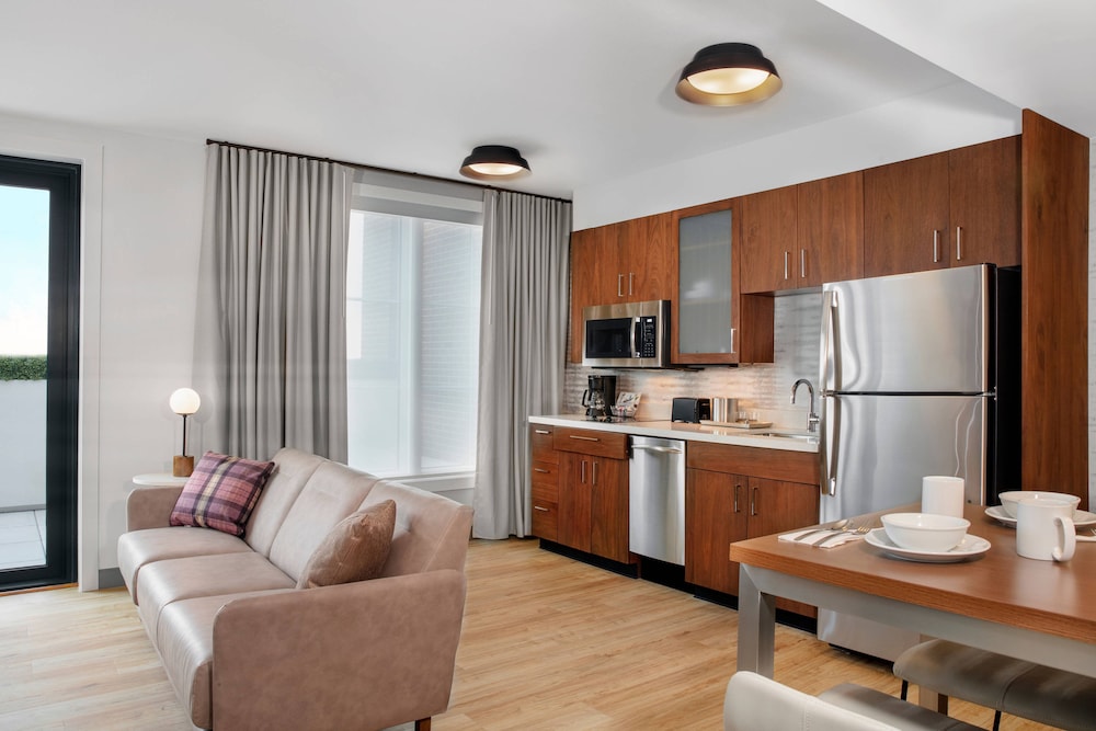 Residence Inn By Marriott Norwalk 27/47