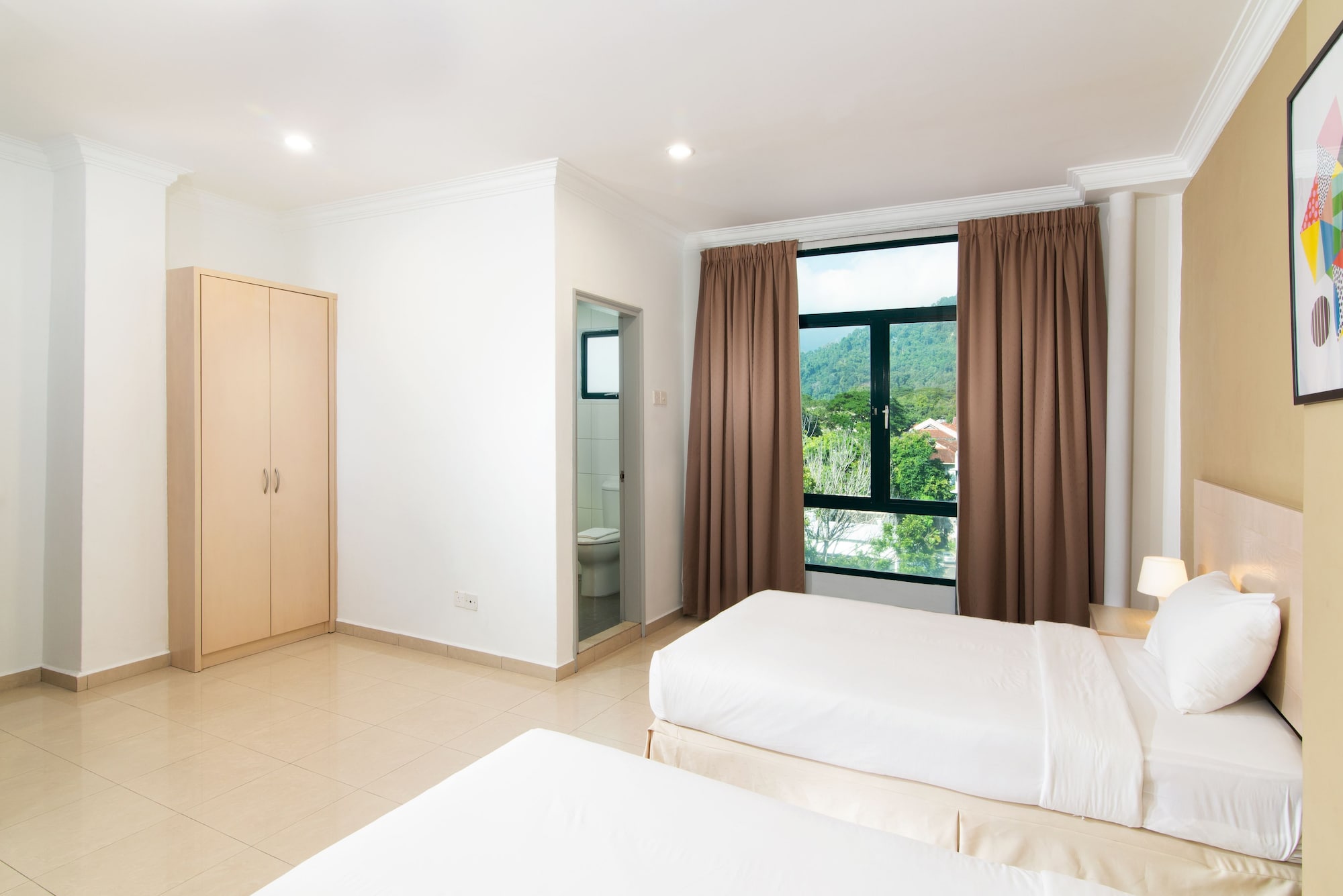 2 BEDROOMS, DELUXE, APARTMENT