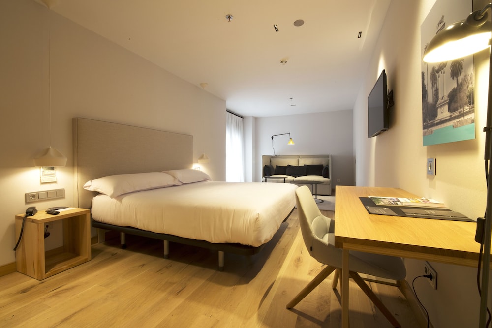 JUNIOR SUITE, FAMILY
