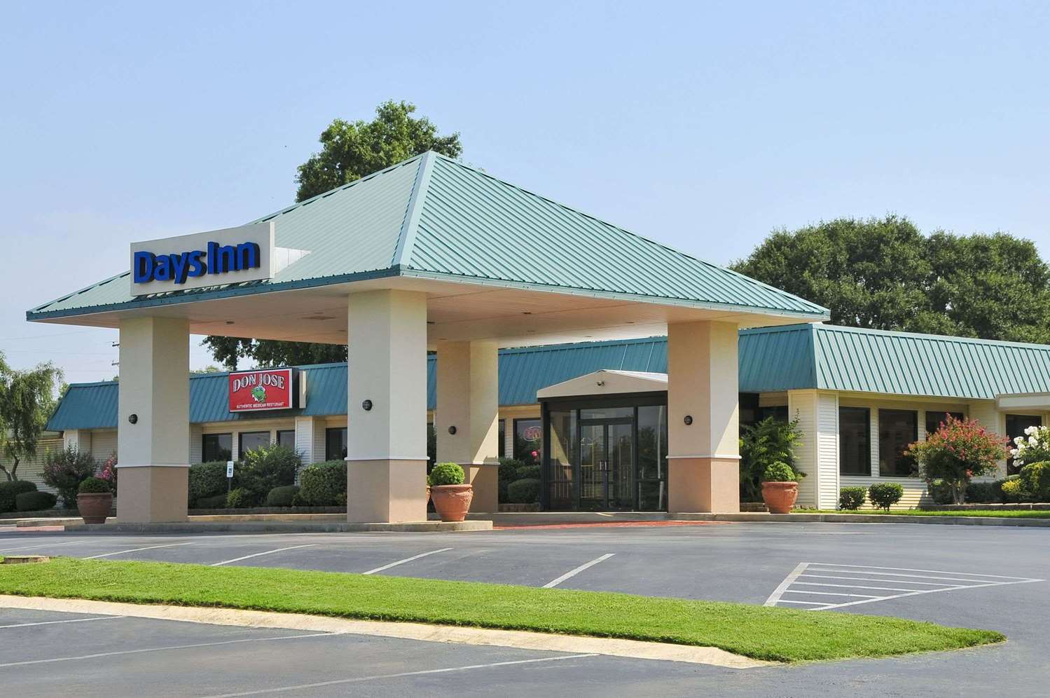 Days Inn by Wyndham Forrest City 25/26