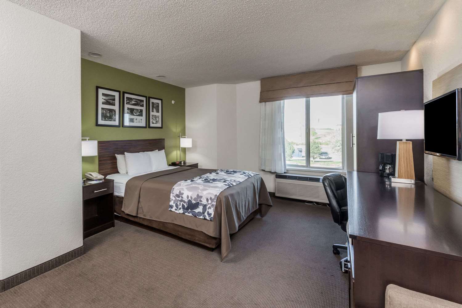 Baymont by Wyndham Pueblo 4/16