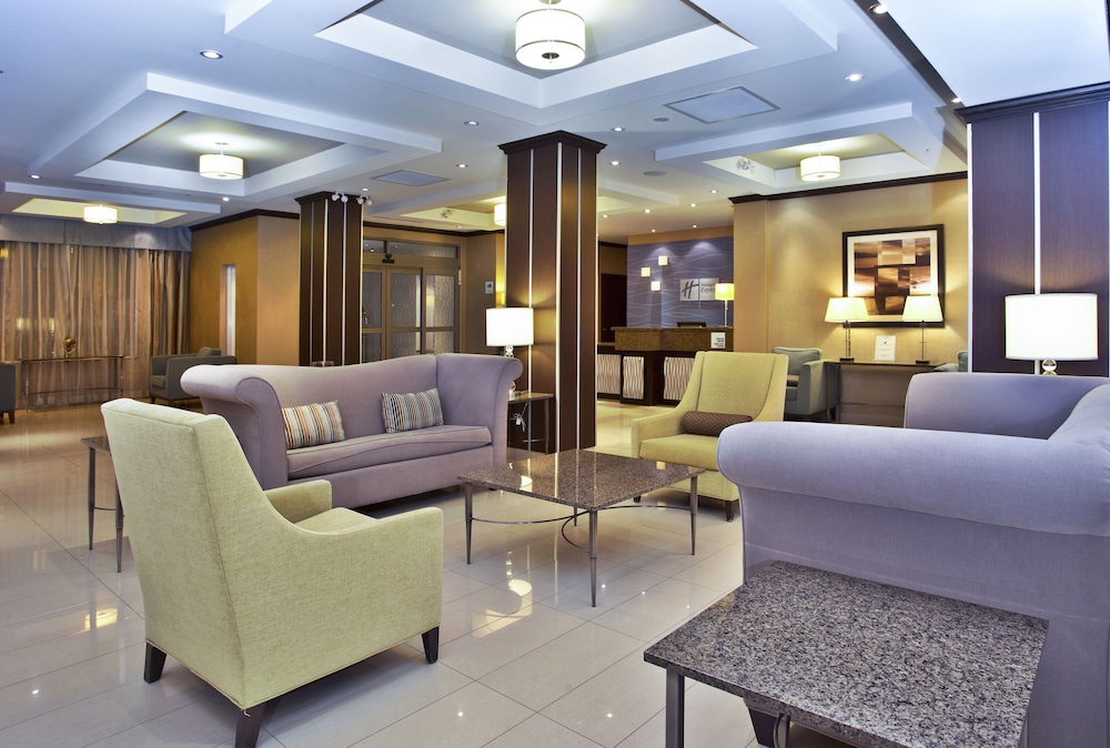 Holiday Inn Express Hotel Suites Kingston 46/72
