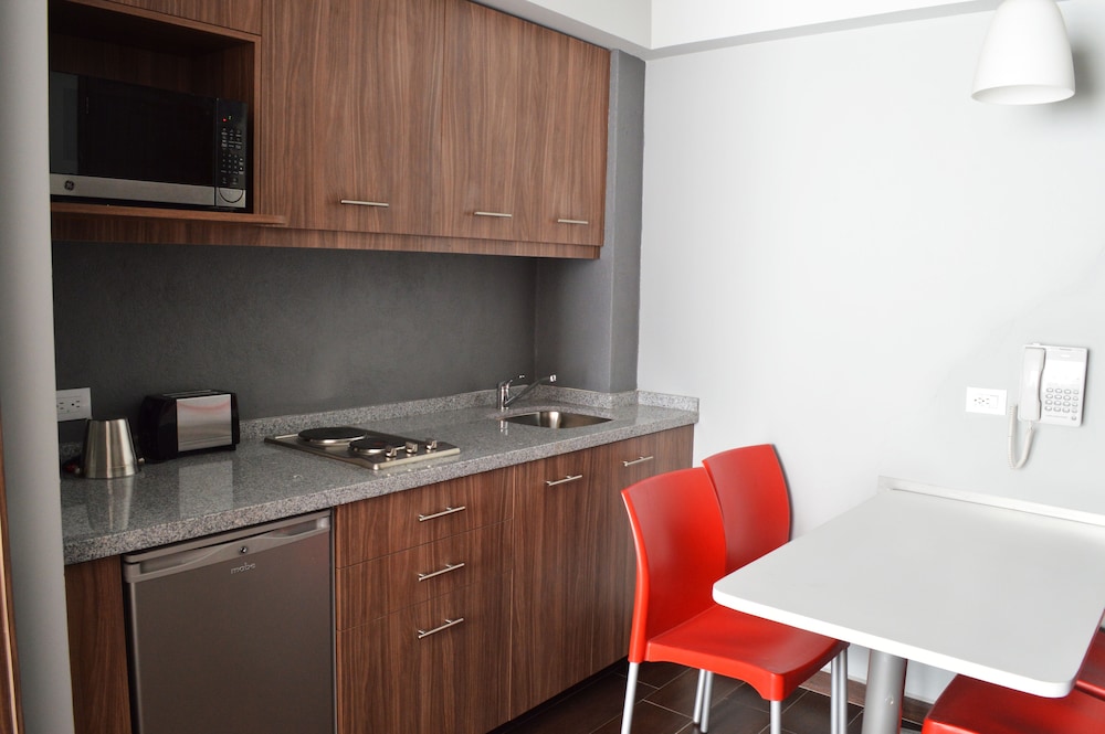 Hotel Block Suites 56/69