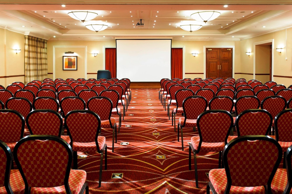 Delta Hotels by Marriott Huntingdon 23/26