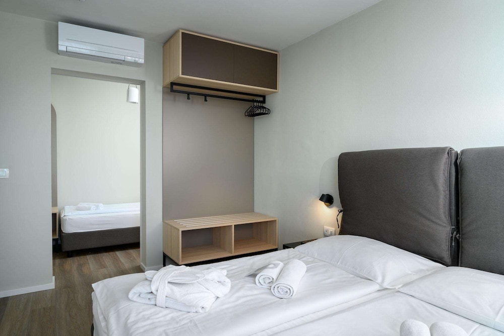ECONOMY, DOUBLE BED
