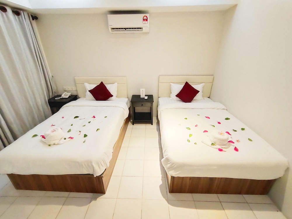 Mary Beach Hotel and Resort 11/50