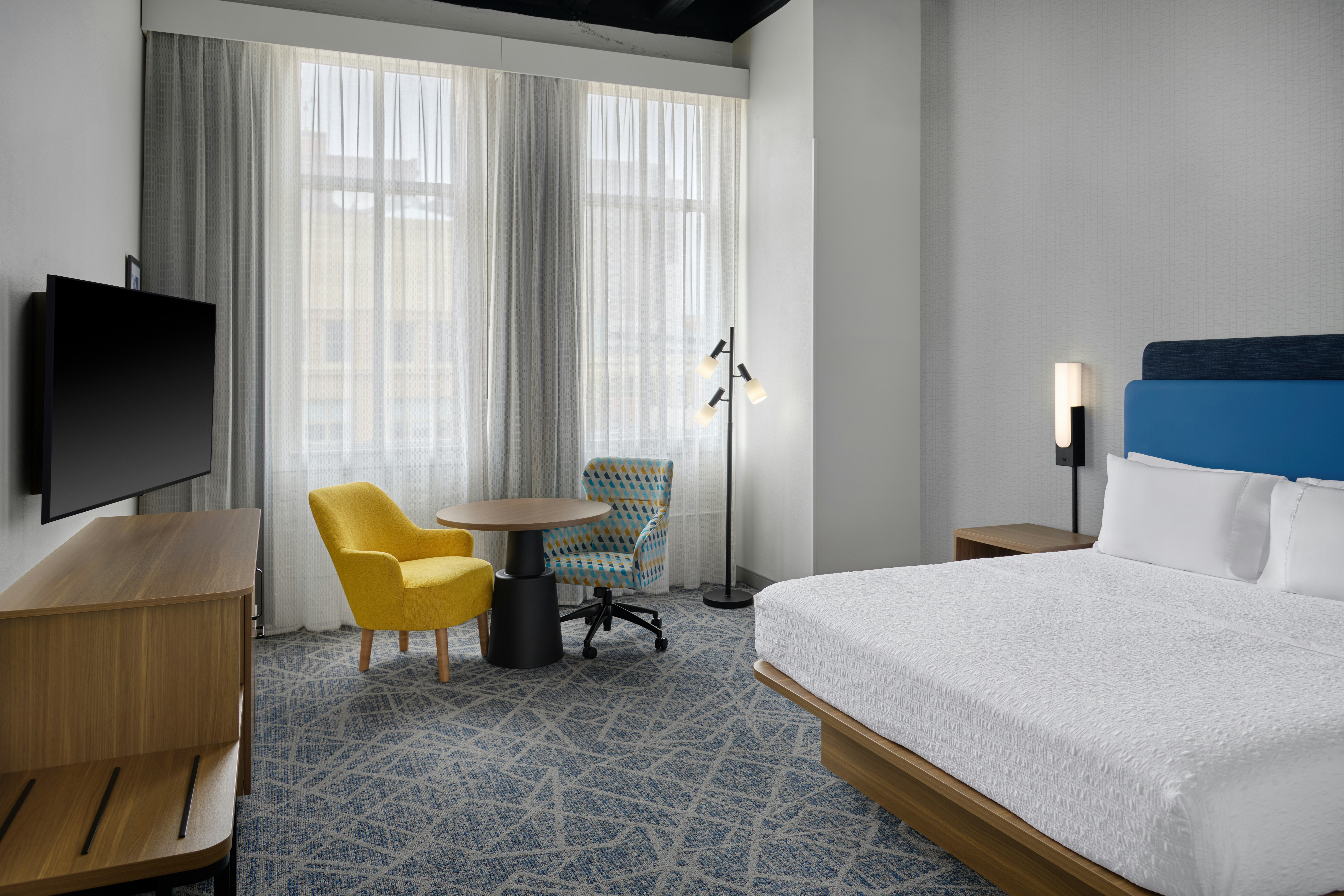 ROOM, KING BED, ACCESSIBLE
