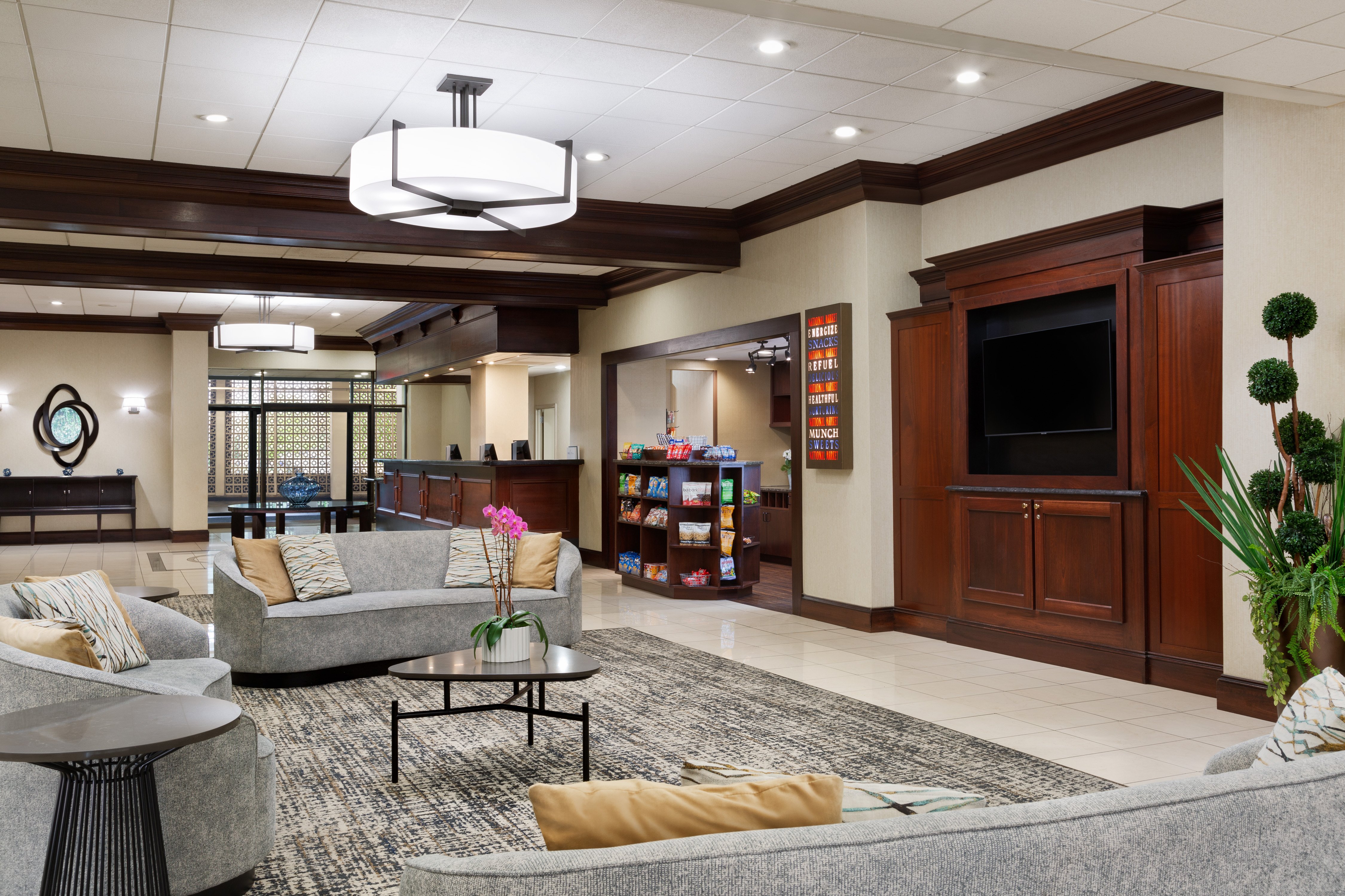 Holiday Inn National Airport/Crystal City 38/70