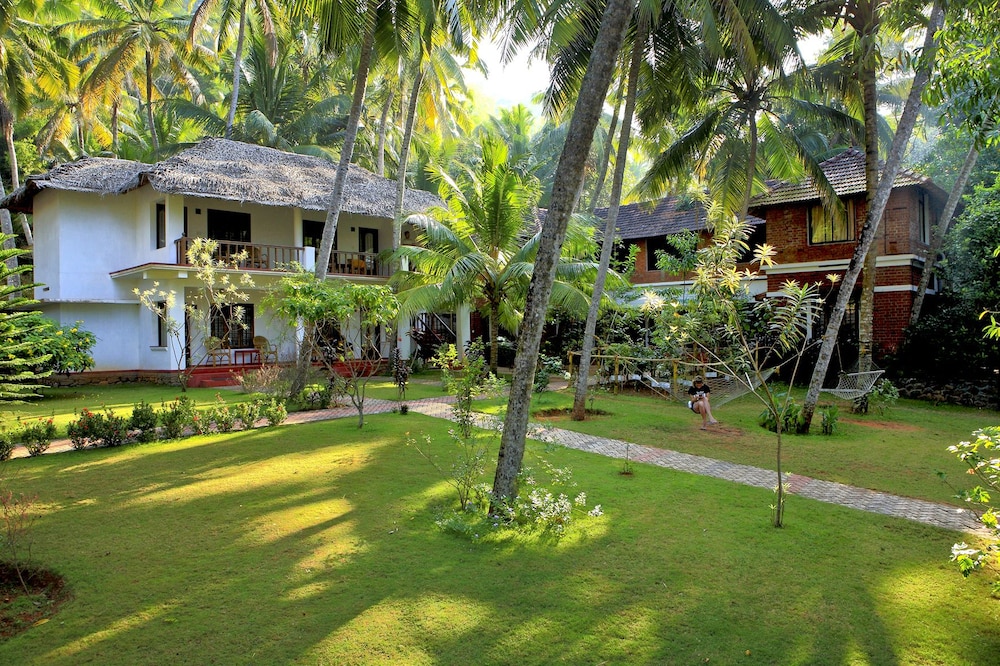 Abad Harmonia Ayurveda Beach Resort 27/42