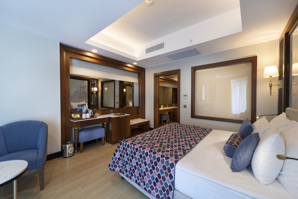 Adalya Elite Lara Hotel 22/72