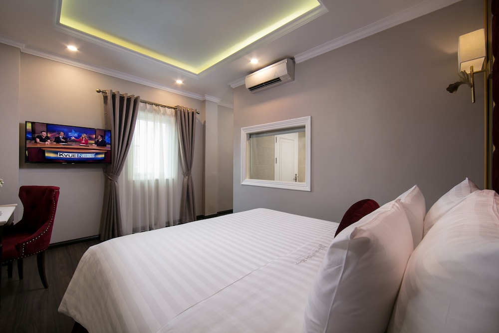 Flora Centre Hotel & Spa 14/70