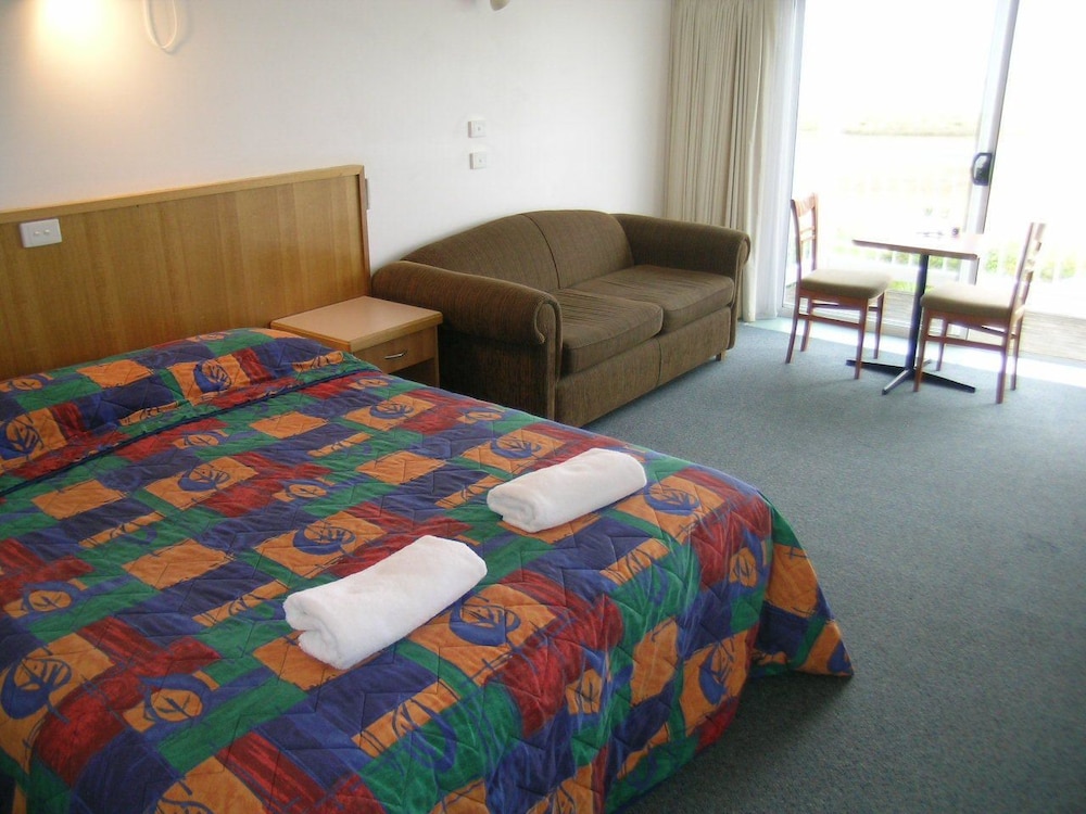 A Great Ocean View Motel 21/27