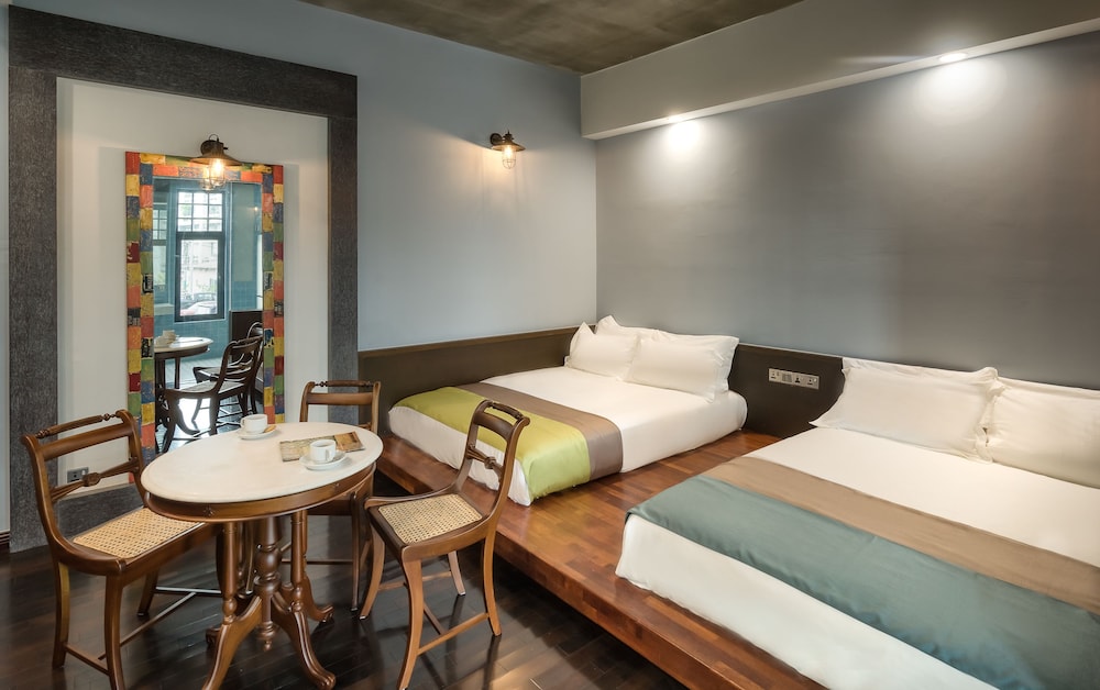 Treasures Hotel & Suites 26/64