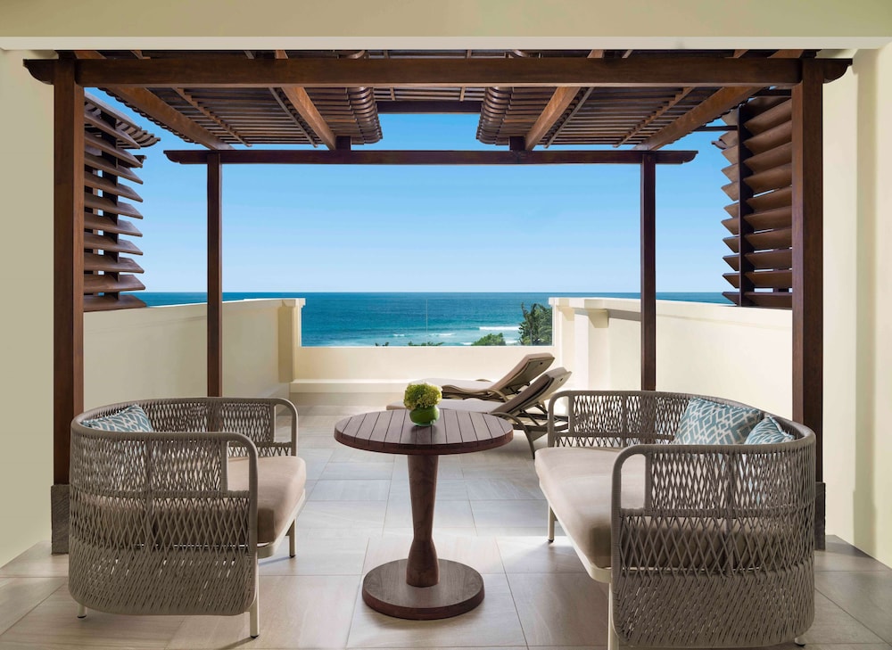 Hilton Bali Resort 110/141